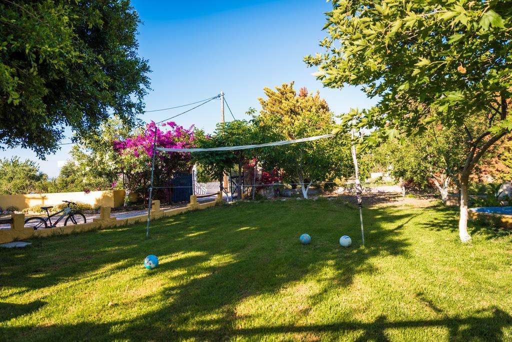 Villa Marqua Kalavárda Buitenkant foto
